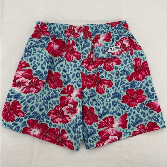Trunks Surf & Swim Shorts Mens Small Hawaiian Flower Blue Red Mesh Liner - Picture 2 of 7